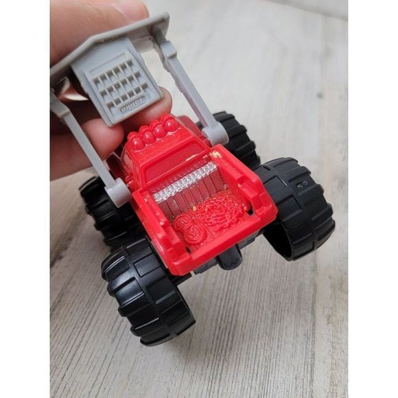 McDonald's Tonka Hasbro 2011 red pickup monster truck toy figure - Picture 5 of 6